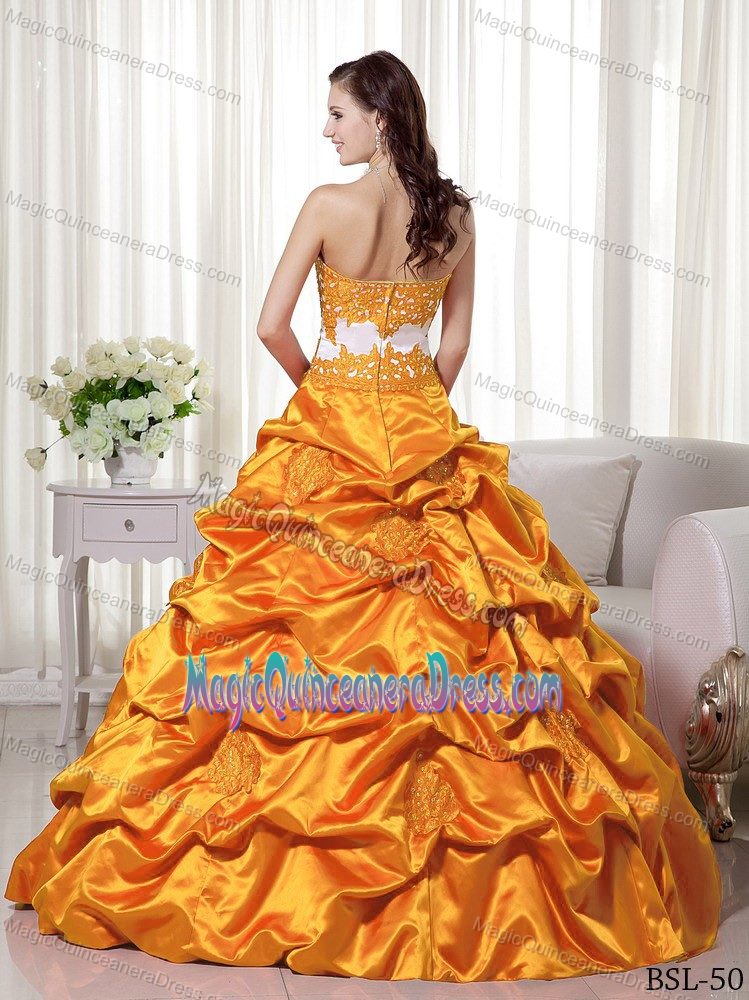Orange and White Taffeta Quinceanera Dress with Appliques and Pick-ups