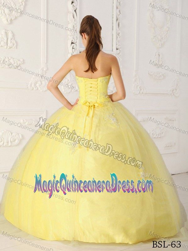 Pretty Appliqued Yellow Ball Gown Sweet Sixteen Dresses for Wholesale