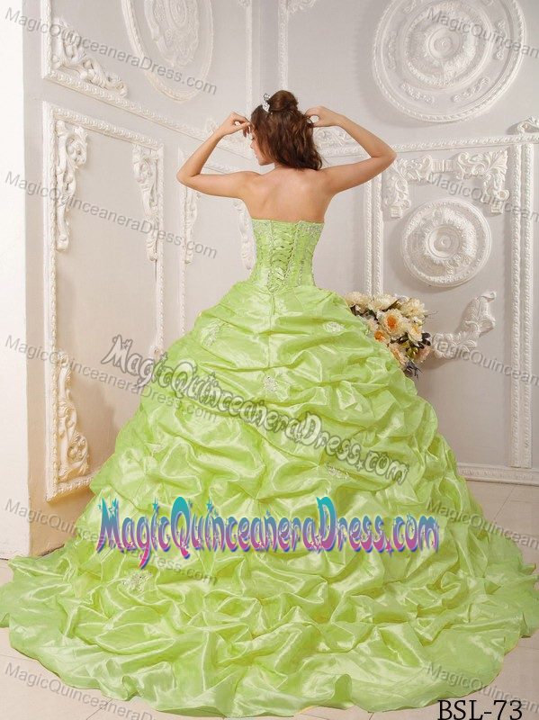Modernistic Court Train Yellow Green Quince Dresses with Pick-ups and Beads