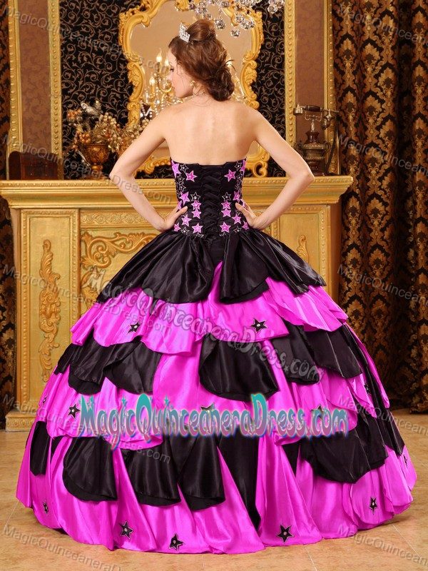 Customized Appliqued Ruffled Sweet 15 Dresses Patterns in Black and Hot Pink