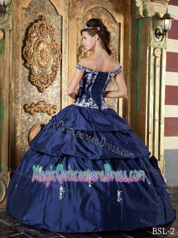 Appliqued Navy Blue Off The Shoulder Floor-length Dress for Quinceanera in Adkins
