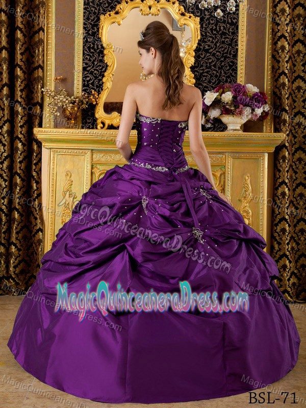 Eggplant Purple Strapless Floor-length Quinceanera Gown with Beading and Pick-ups