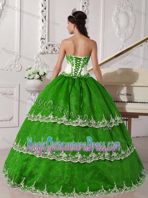 Green Strapless Floor-length Quinceanera Gown Dresses with Appliques in Cerritos