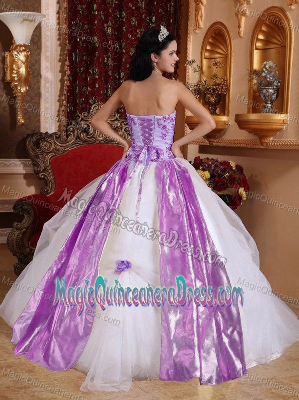 White and Purple Strapless Princess Dresses for Quinceanera with Flowers in Benton