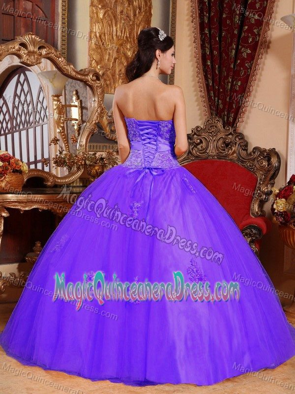 Sweetheart Floor-length Tulle Appliqued Quinceanera Dress in Purple in Reading