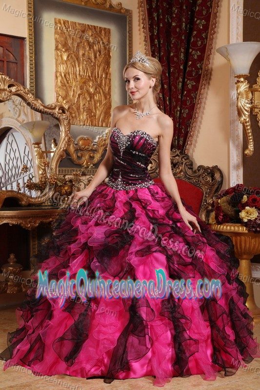 Black and Red Sweetheart Organza Beaded Ruffled Quinceanera Dress in Reading