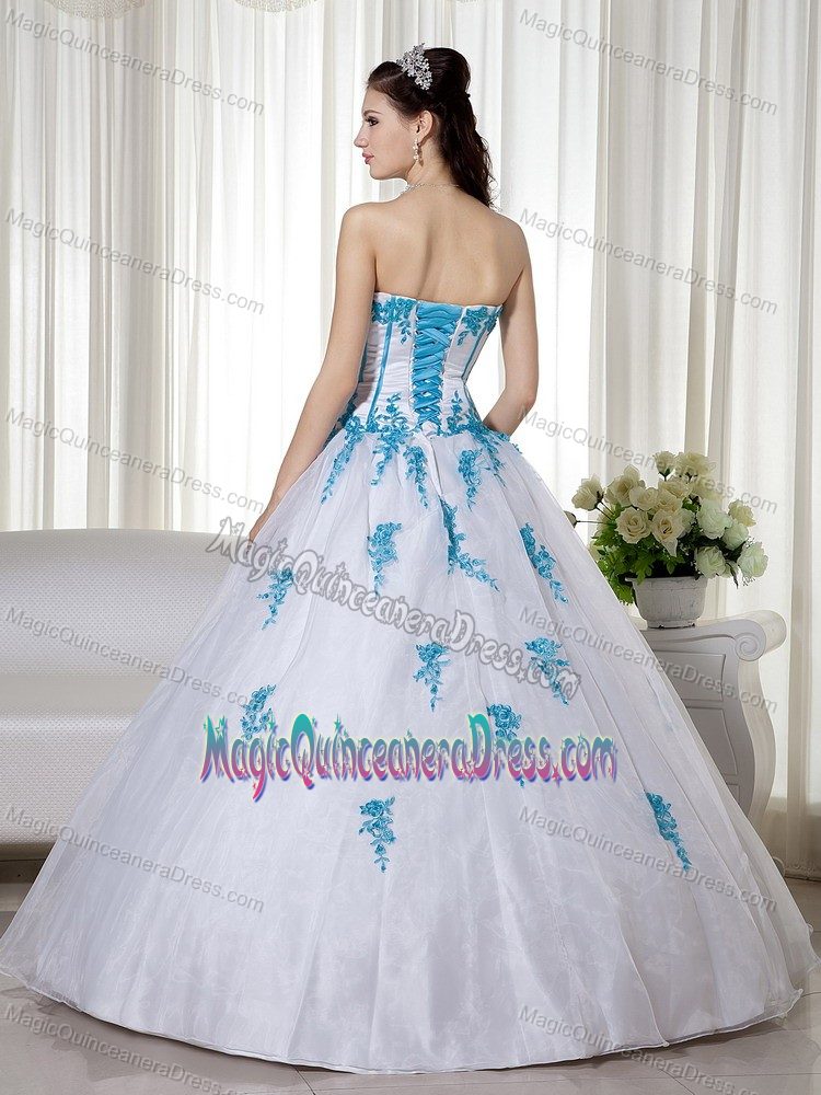 White Sweetheart Floor-length Quince Dresses with Appliques in Knoxville