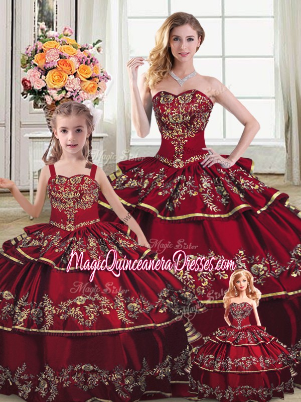  Wine Red Lace Up Sweetheart Embroidery and Ruffled Layers Sweet 16 Dress Satin and Organza Sleeveless
