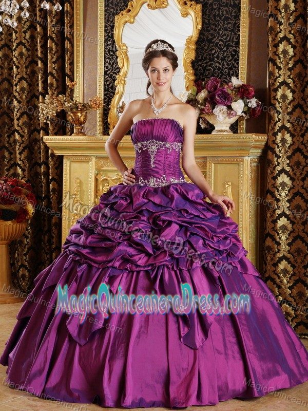 Modest Purple Strapless Beaded Floor-length Quinces Dresses with Pick-ups