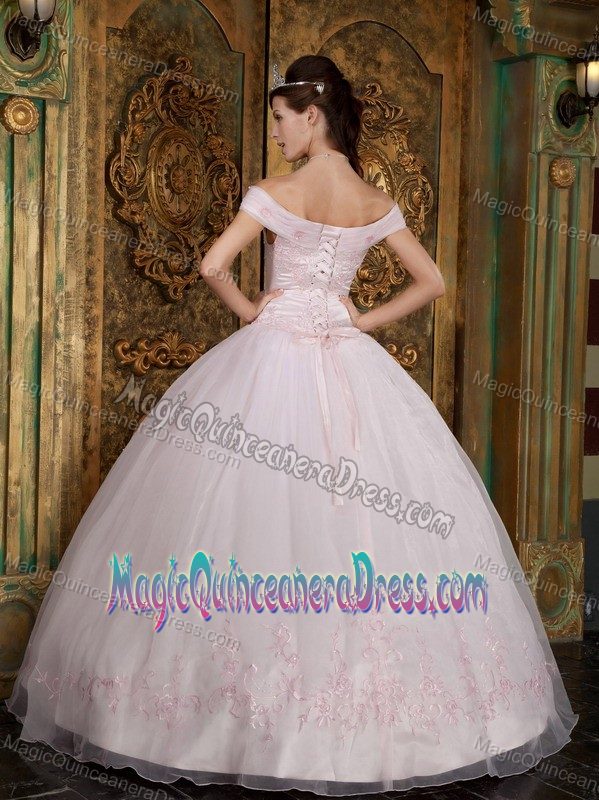 Off The Shoulder Light Pink Long Dresses For Quinceanera with Appliques