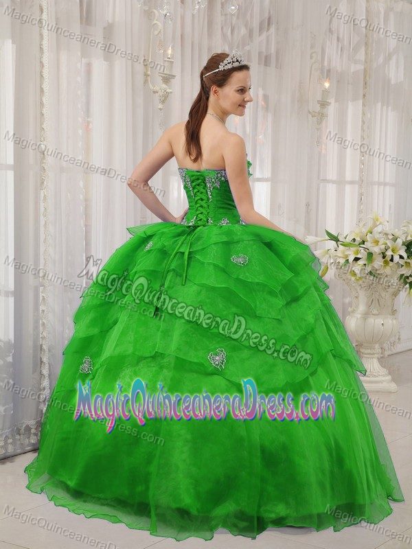 Spring Green Strapless Quince Dresses in Floor-length with Beading and Ruffles