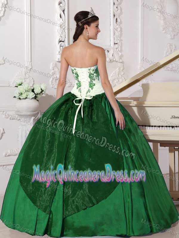 White and Green Sweetheart A-line Quinceanera Gown Dresses with Appliques