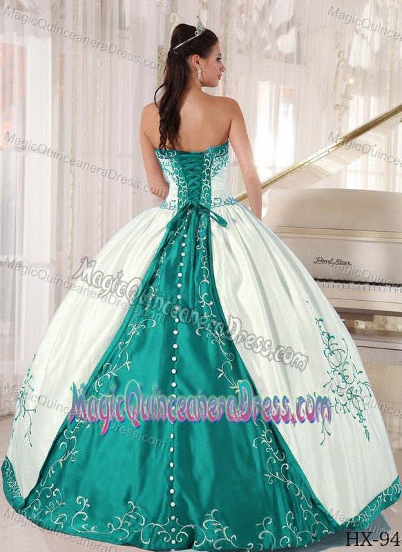 Popular White Quinceanera Gown with Turquoise Embroidery in USA