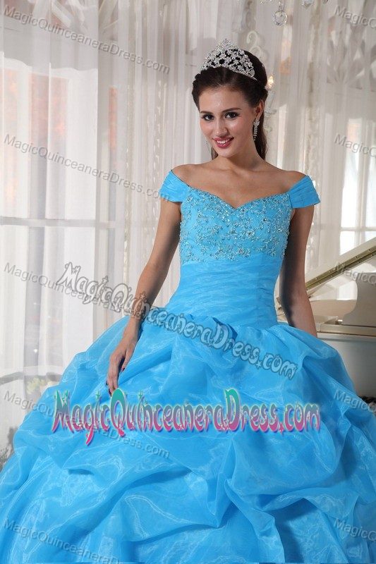 Customized Off The Shoulder Blue Quinceanera Gown Dresses with Pick-ups