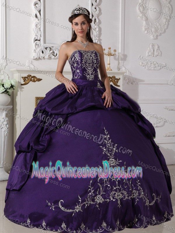 Purple Strapless Taffeta Quinceanera Dress with Embroidery in Vancouver WA