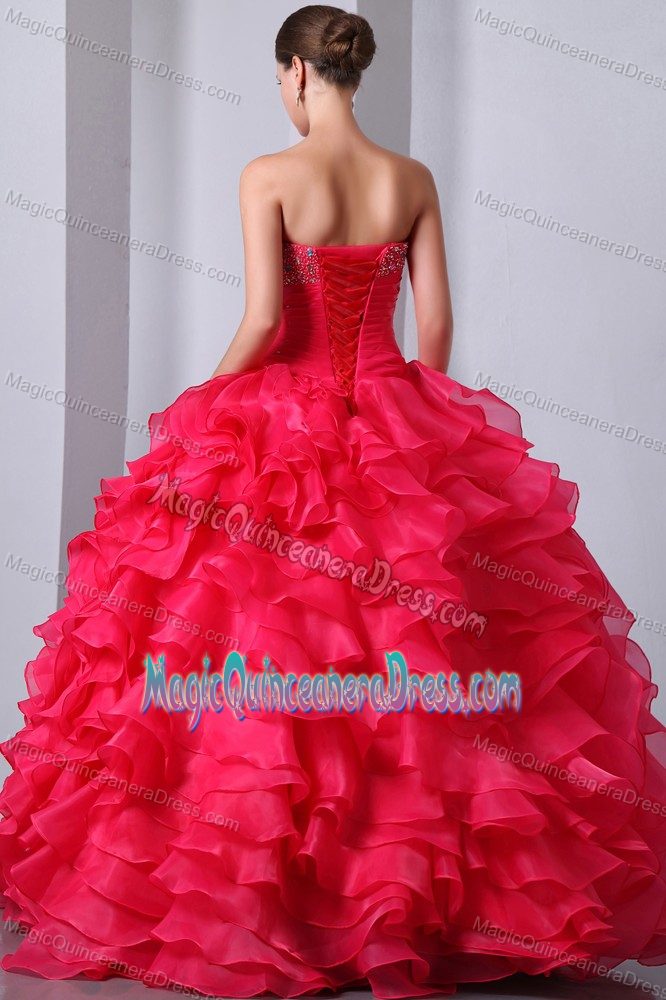 Coral Red Sweetheart Organza Beaded Quinceanea Dress with Ruffles in Plano