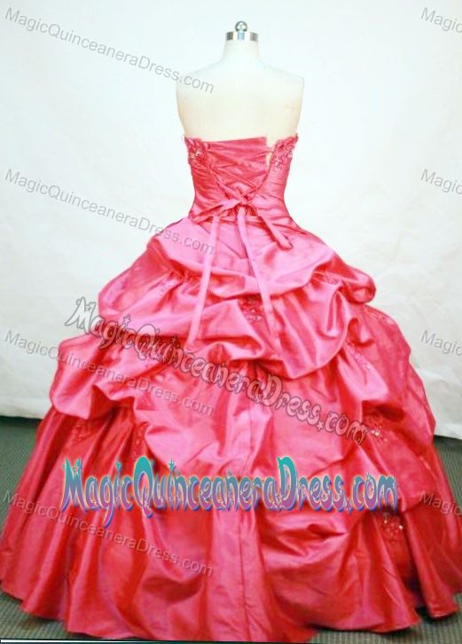 Strapless Red Pick-ups and Ruches Quinceanera Dress in Girardota Colombia