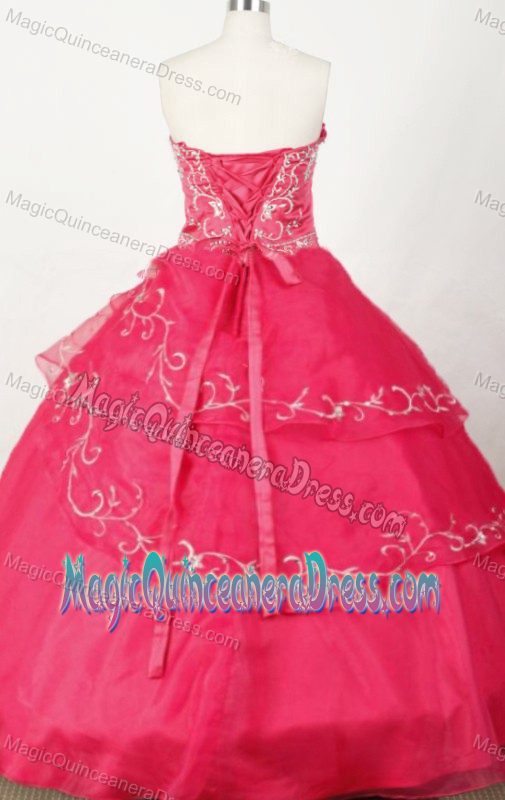 Strapless Red Organza Embroidery Quinceanera dress in Sogamoso Colombia