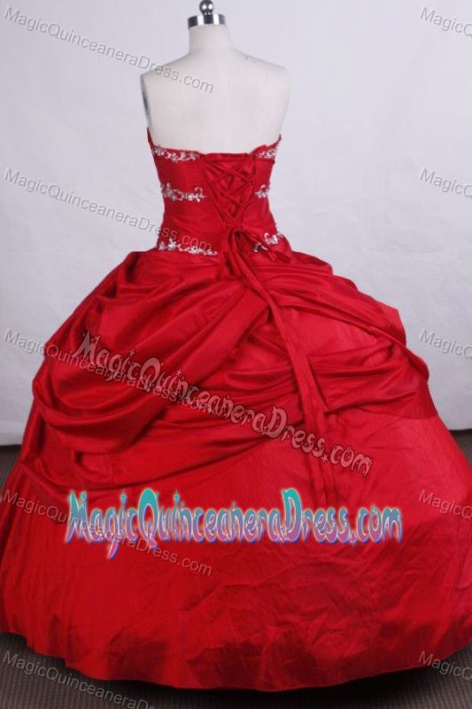 Red Strapless Embroidery with Beading Quinceanera Dress in Trujillo Peru