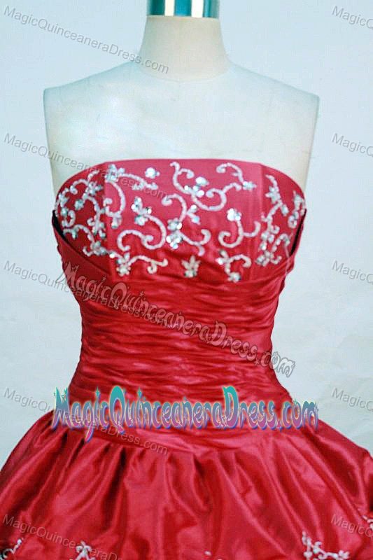 Appliques and Pick-ups Strapless Red Quinceanera Dress in Bermejo Bolivia