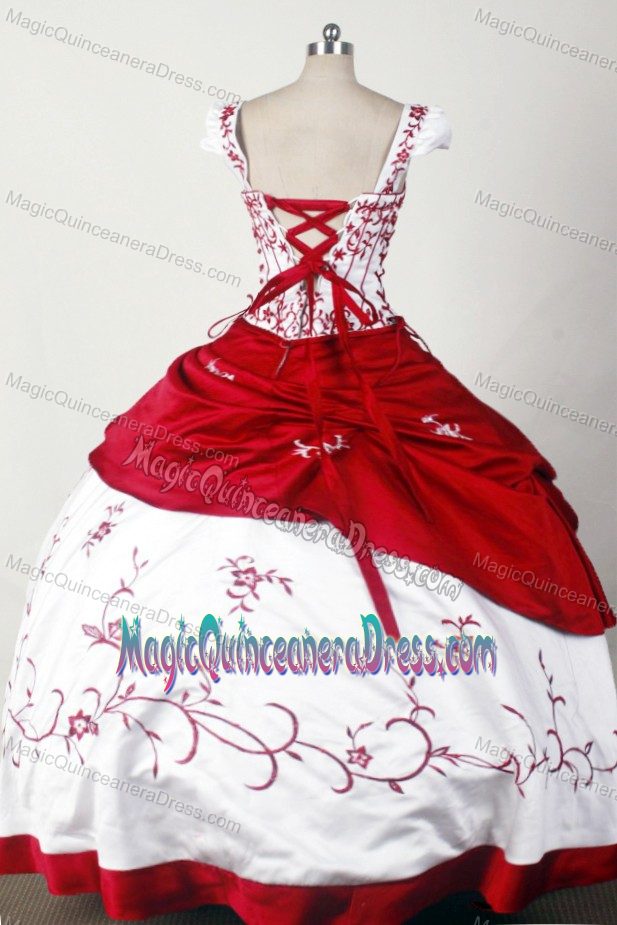 Cap Sleeves Square Embroidery Bern Switzerland Quinceanera Dresses