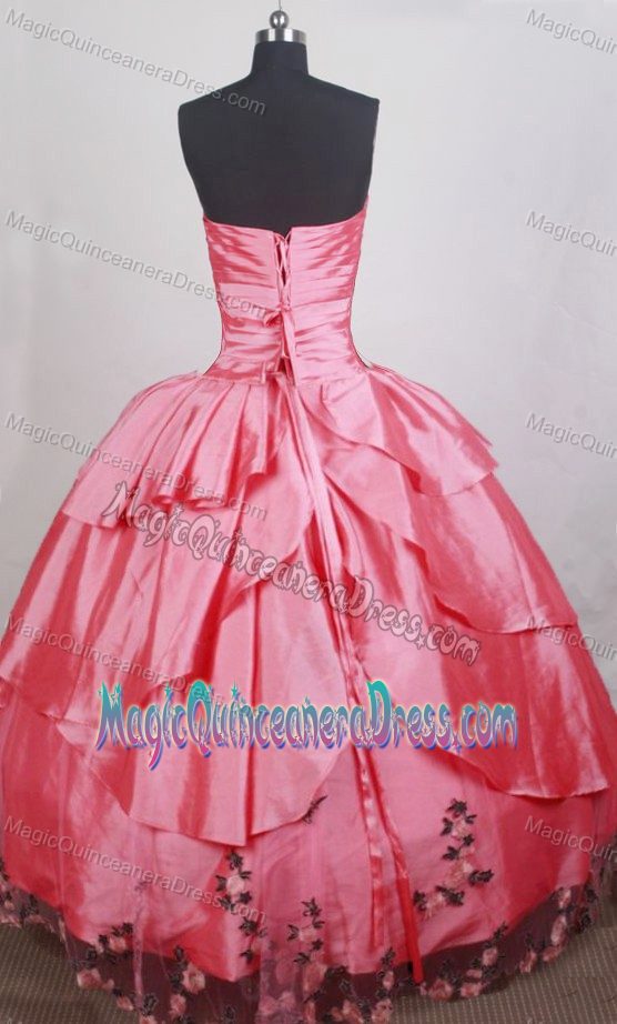 Dress For Quinceanera in Balerna Switzerland Has Sweetheart and Appliques
