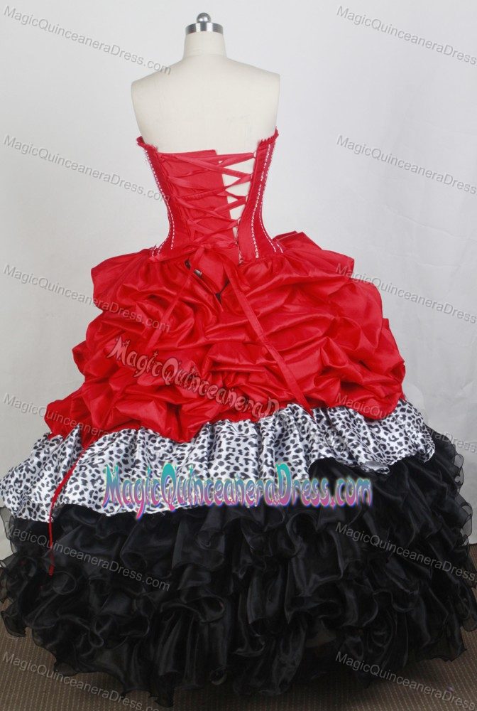 New Sweetheart Pick-ups and Beads Red And Black Quinceanera Dress in Abbeville