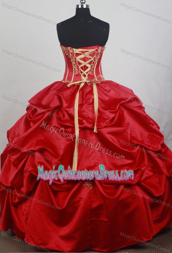 Wine red Strapless Quinceanera Dress in Cleveland with Ruffles Accent