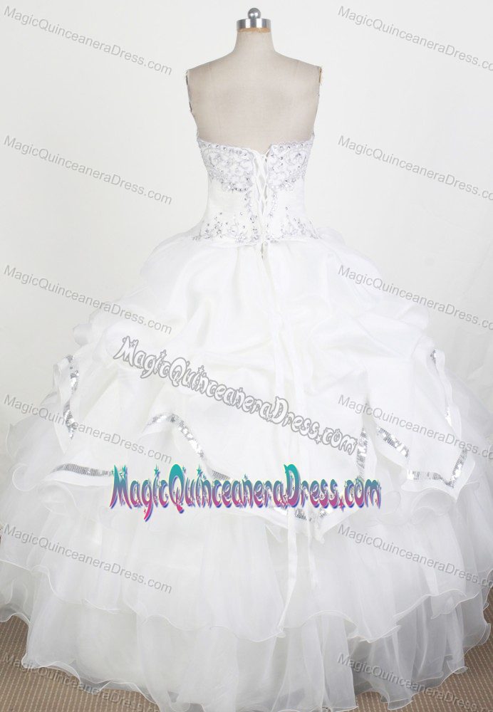 Vallenar Chile Popular White Ball Gown Quinceanera Dress with Beading