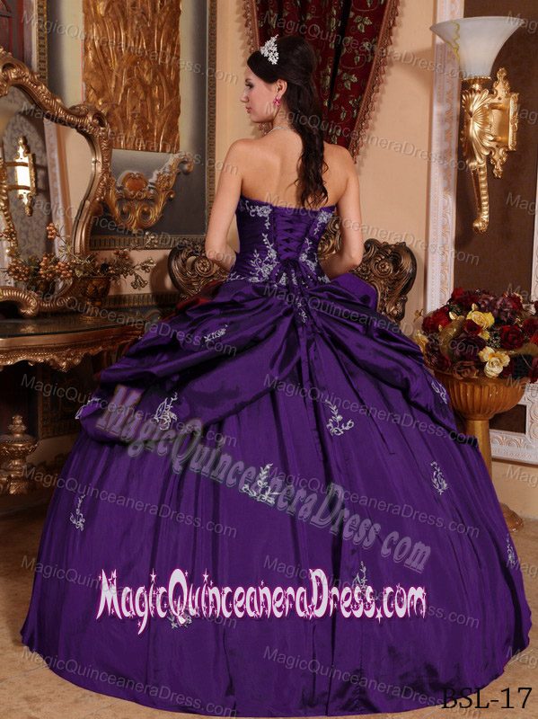 Chic Embroidery and Pick Ups Purple Sweet Sixteen Quinceanera Dresses