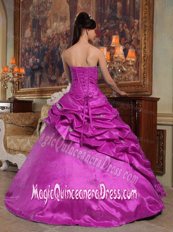 Floor-length Purple Taffeta Sweetheart Beading Sweet 15 Dress in Corpus Christi
