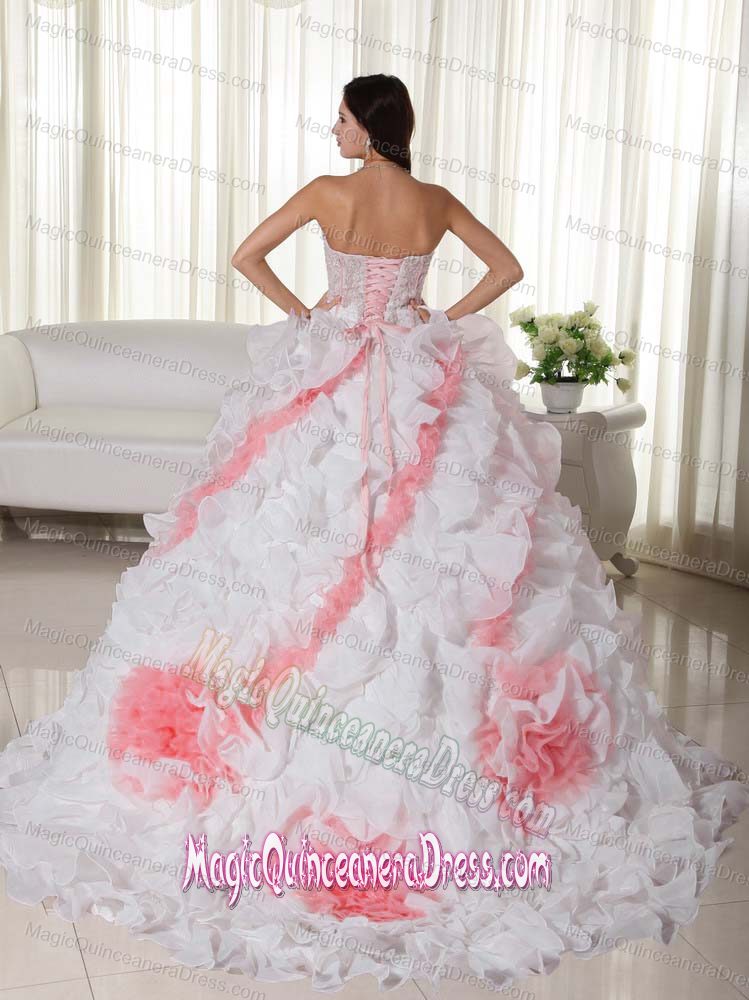 2013 Latest Sweetheart Appliques White Quinceanera Dress with Court Train