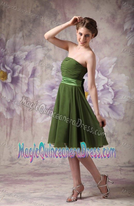 Strapless Olive Green Short Quince Damas Dress with Ruche and Sash Bow