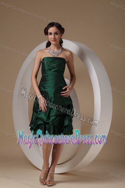 Elegant Strapless Dark Green Tea-length Quince Dama Dresses with Pick-ups