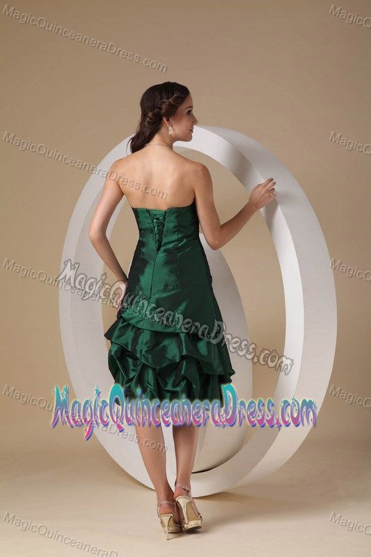 Elegant Strapless Dark Green Tea-length Quince Dama Dresses with Pick-ups