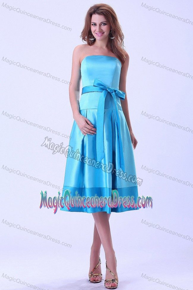 Bright Aqua Blue Strapless Tea-length Quince Dama Dresses with Sash Bow