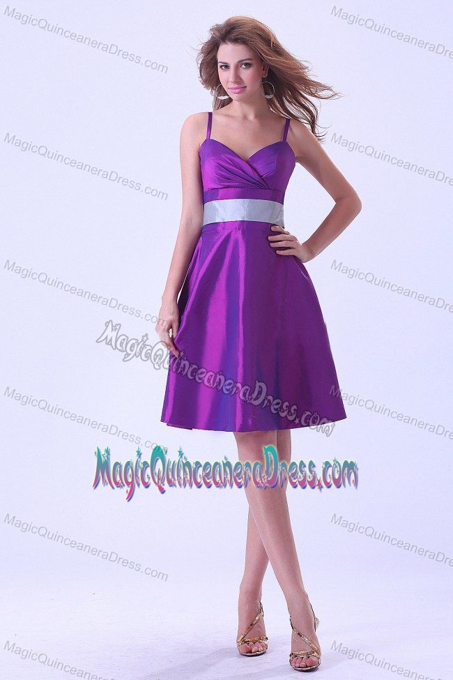 Simple Purple Knee-length Dama Quinceanera Dresses with Spaghetti Straps