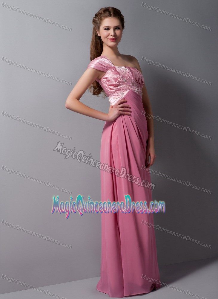 Special One Shoulder Pink Floor-length Quinceanera Dama Dresses with Beading