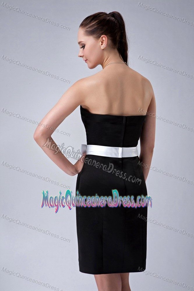 Modest Strapless Black Knee-length 15 Dress For Damas with White Bow