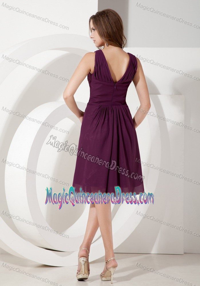 A-Line V-Neck Knee-Length Ruched Dama Dress in Dark Purple in Bathgate