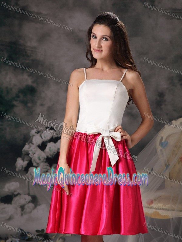 Pretty Spaghetti Straps White And Hot Pink Short Dama Dress with Sash