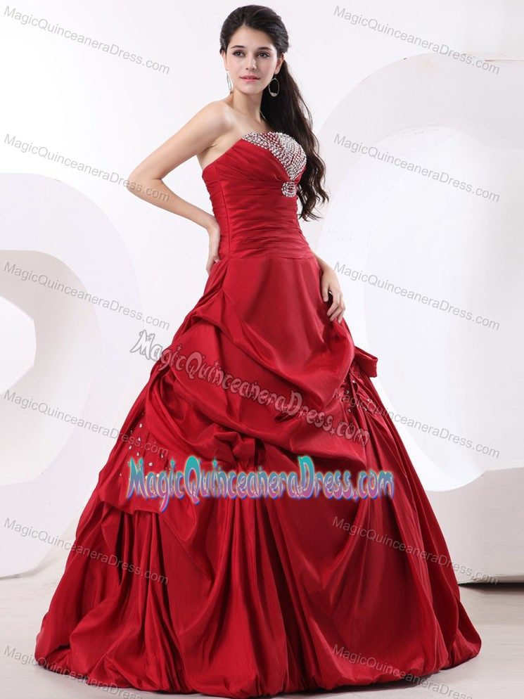 Red Strapless Floor-length Quinceanera Gowns with Beading and Pick-ups