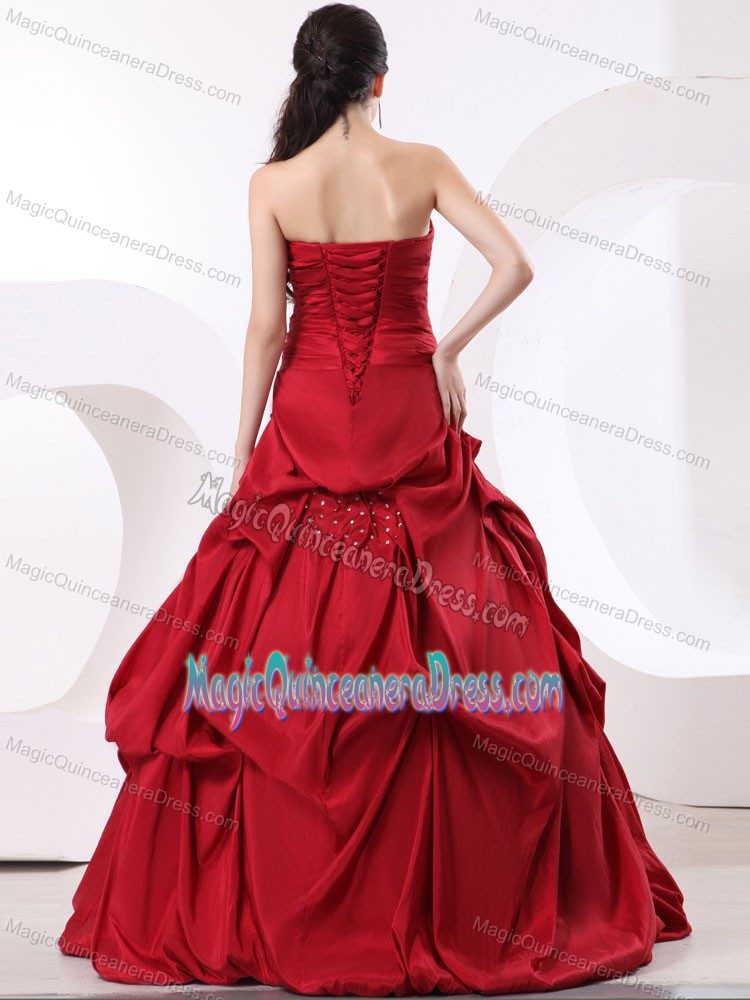 Red Strapless Floor-length Quinceanera Gowns with Beading and Pick-ups