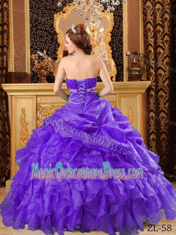 Elegant Purple Beaded Strapless Full-length Sweet 16 Dresses with Ruffles