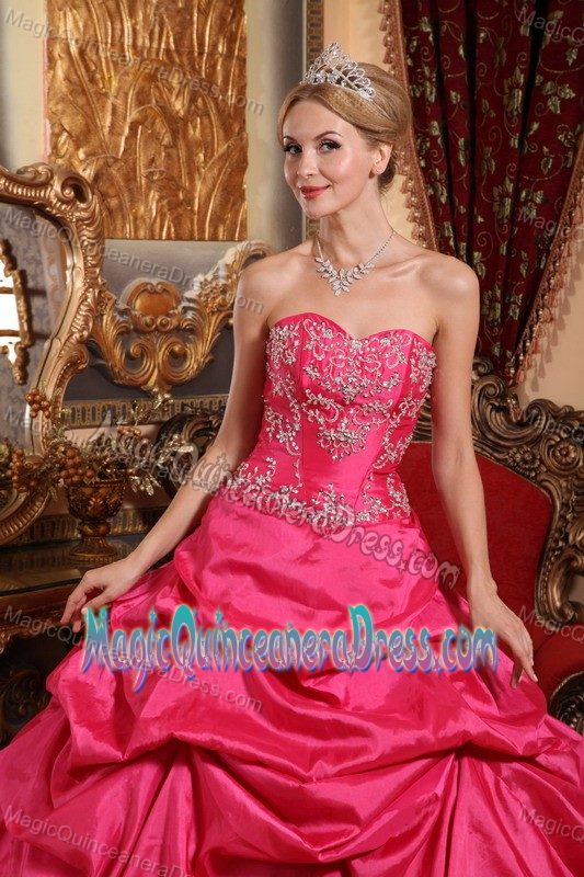 Sweetheart Coral Red Long Quinces Dresses with Pick-ups and Embroidery