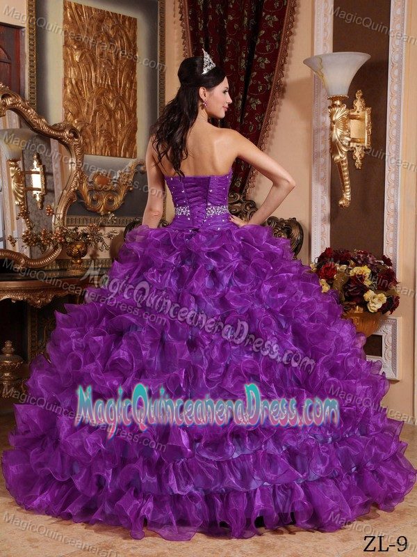 Elegant Sweetheart Purple Long Quinceanera Gowns with Ruffles in Eugene