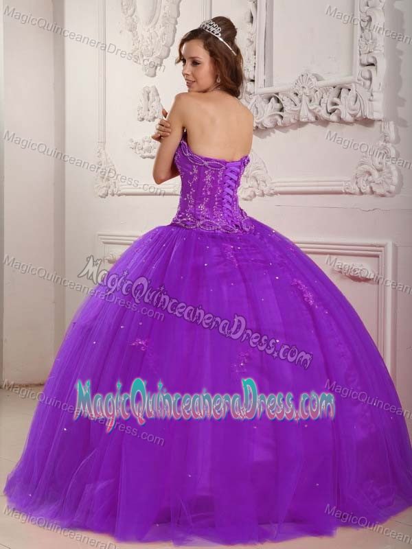 Elegant Strapless Lavender Full-length Quinceaneras Dress with Embroidery