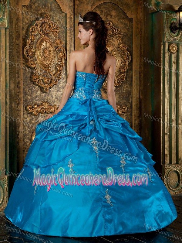 Teal Applique Sweetheart Full-length Quince Dresses with Pick-ups in Erie