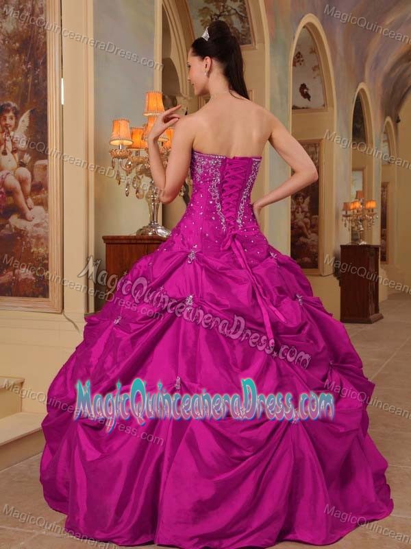 Strapless Floor-length Quinceanera Gown Dresses in Fuchsia with Pick-ups