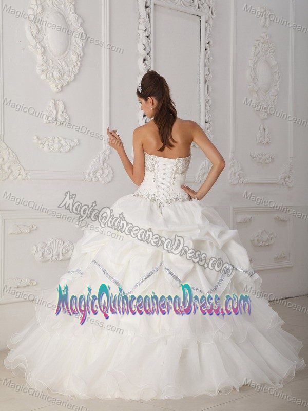 White Sweetheart Floor-length Sweet 16 Dress with Beading and Pick-ups